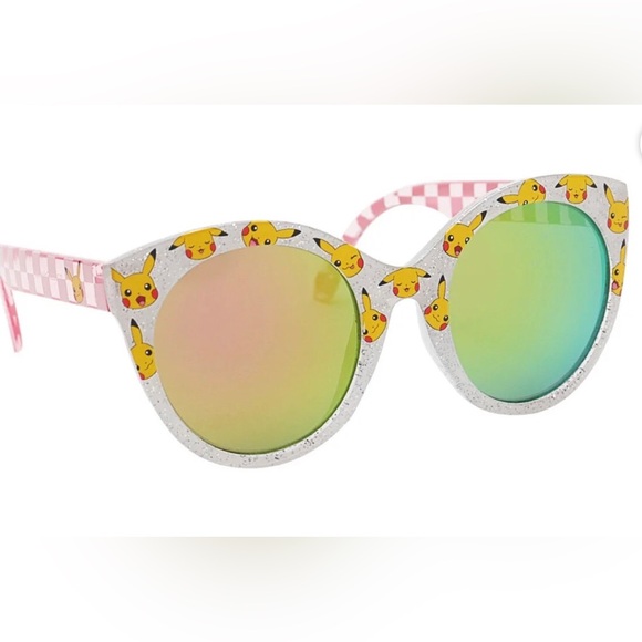 Pokémon Pikachu girl’s cateye style sunglasses white.pink plaid - Picture 2 of 6